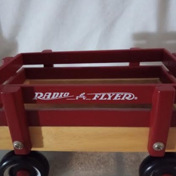 Two Little Red Wagons - Picture 5 of 8